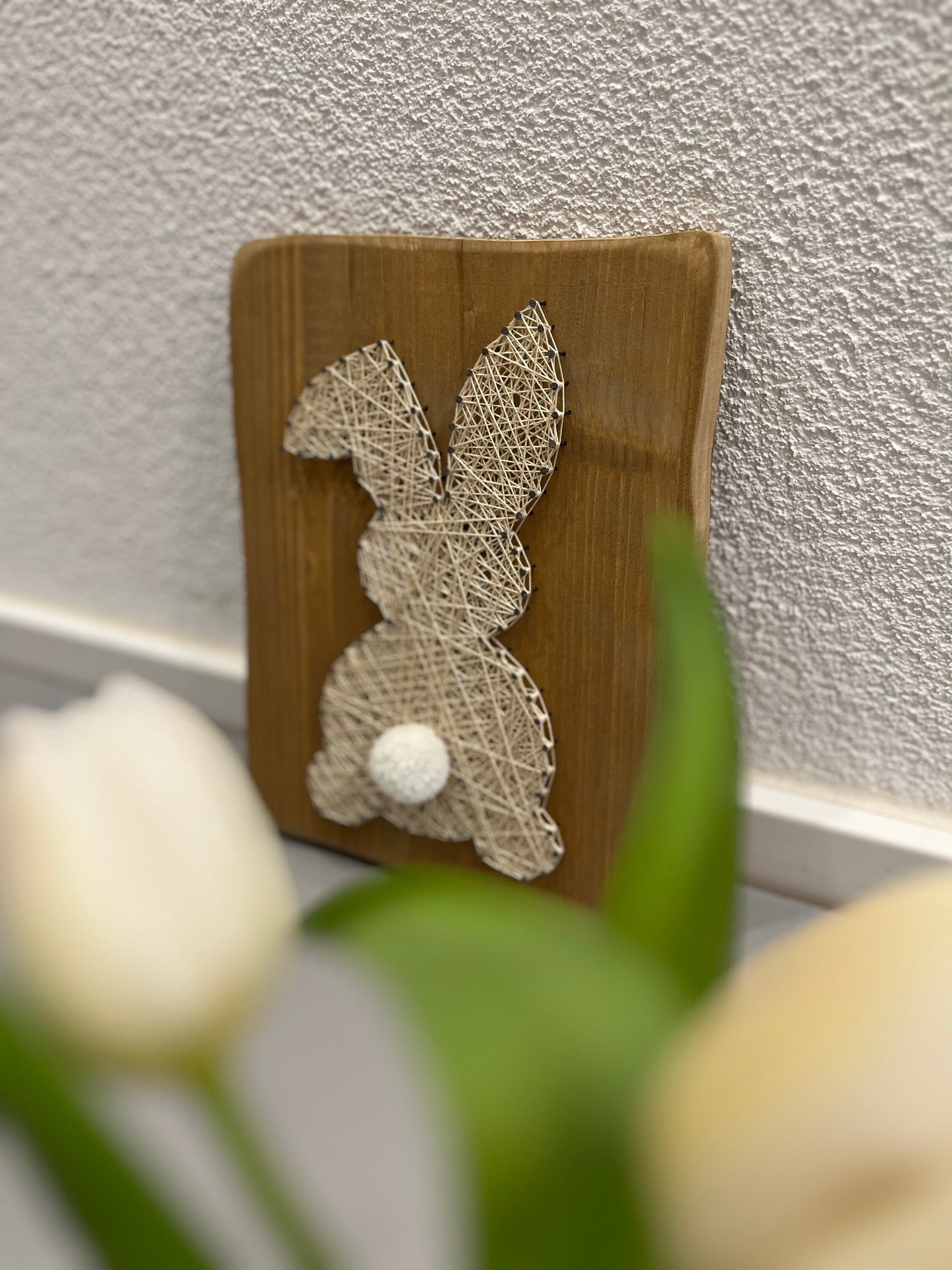 String Art "Hase" auf Holz - Fadenbild