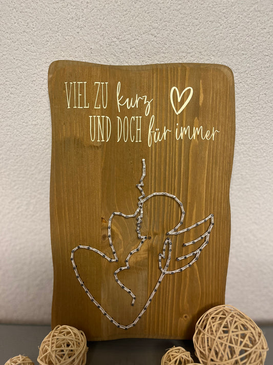 String Art „Sternenkind“ auf Holz - Fadenbild