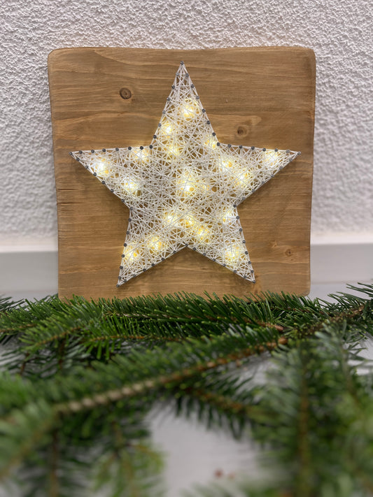 String Art "Stern" auf Holz - Fadenbild