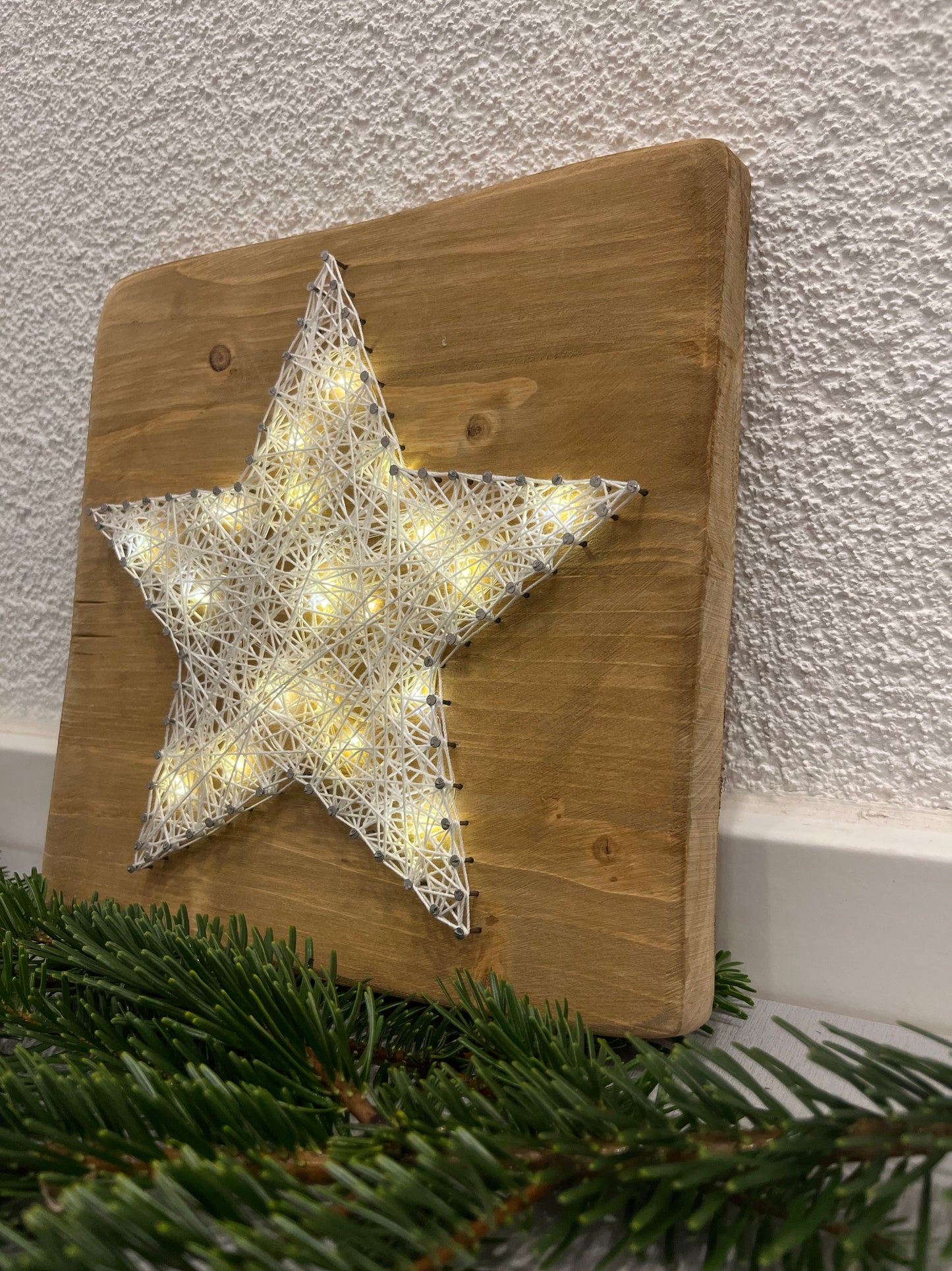 String Art "Stern" auf Holz - Fadenbild