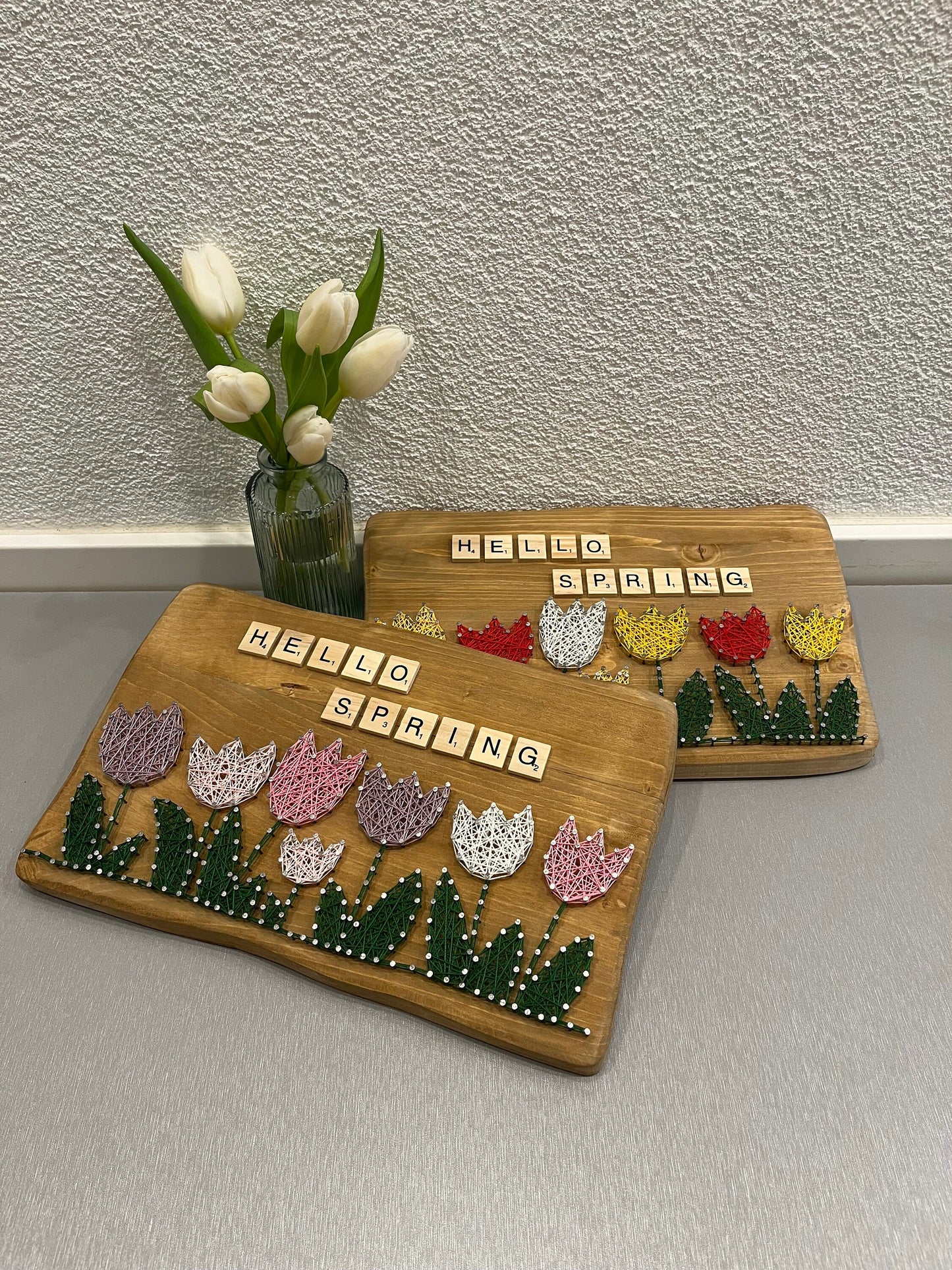 String Art "Hello Spring" auf Holz - Fadenbild